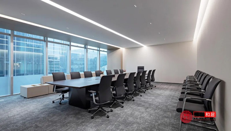 260平米辦公室裝修：實現(xiàn)功能與美學的完美融合